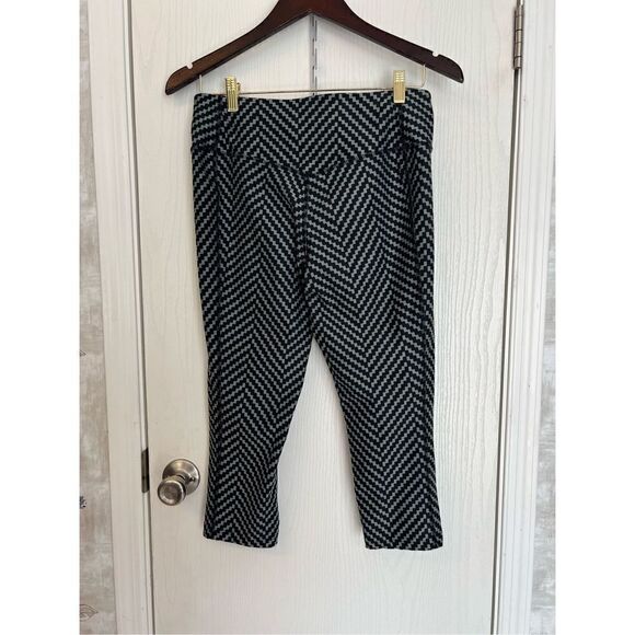 Nike Leggings  - Picture 2 of 5